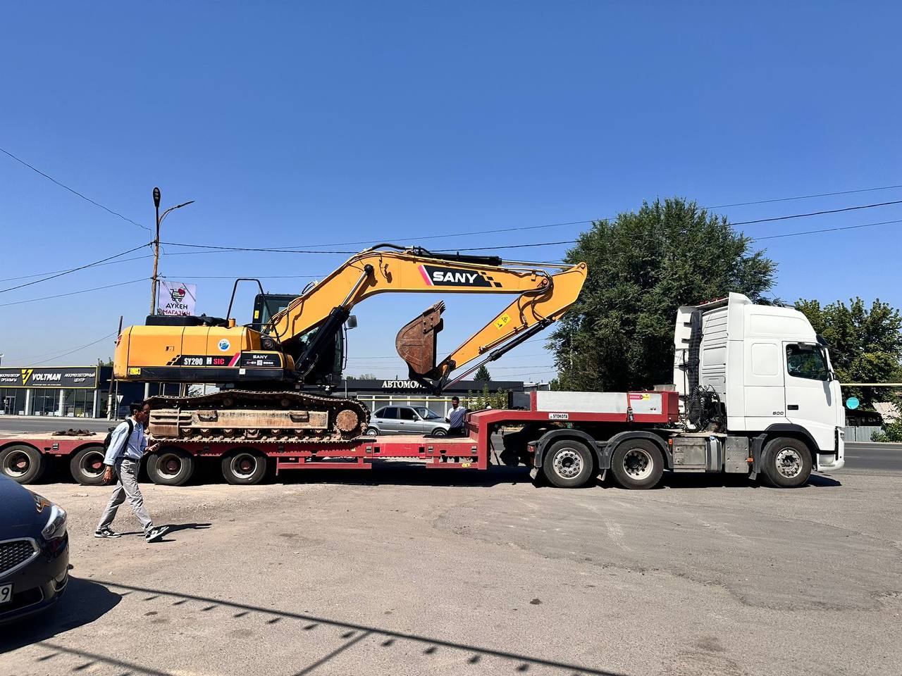 Трал — перевозка спецтехники до 40 т — Almaty Trans