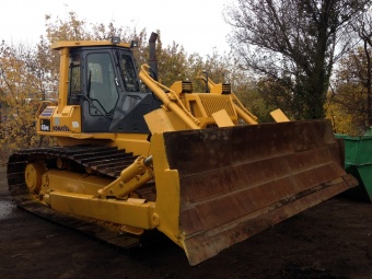 Аренда бульдозера Komatsu D65P-12 (болотоход) в аренду в Алматы