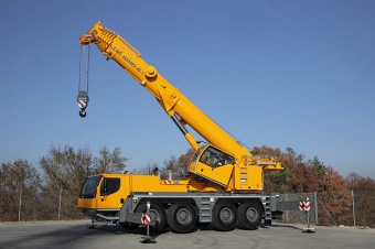 Автокран Liebherr LTM 1090 (90 тонн) в аренду в Алматы